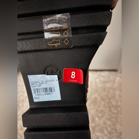 Michael Kors MK Bryce Lug Sole Platform Boot NWT - Picture 5 of 5